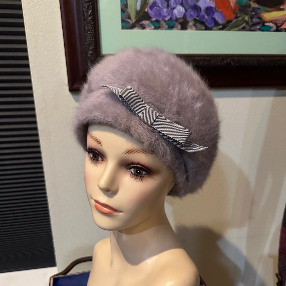 Kangol Angora Beret / Vintage Fluffy Lavender Hat From England